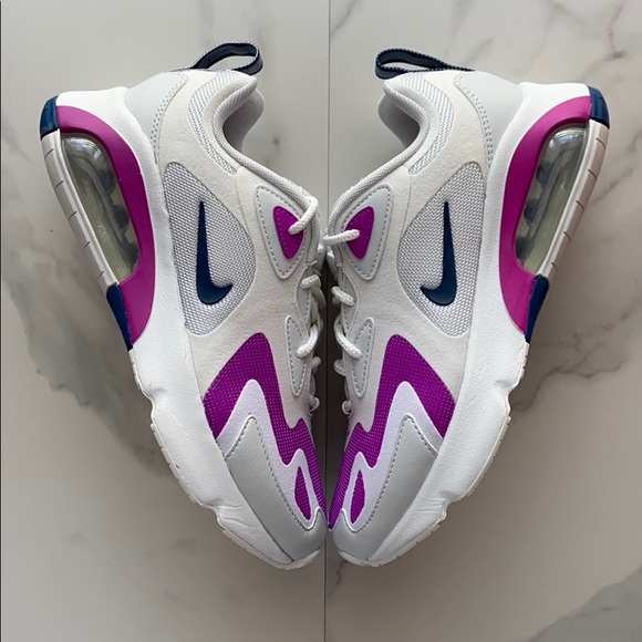 nwt nike air max 200